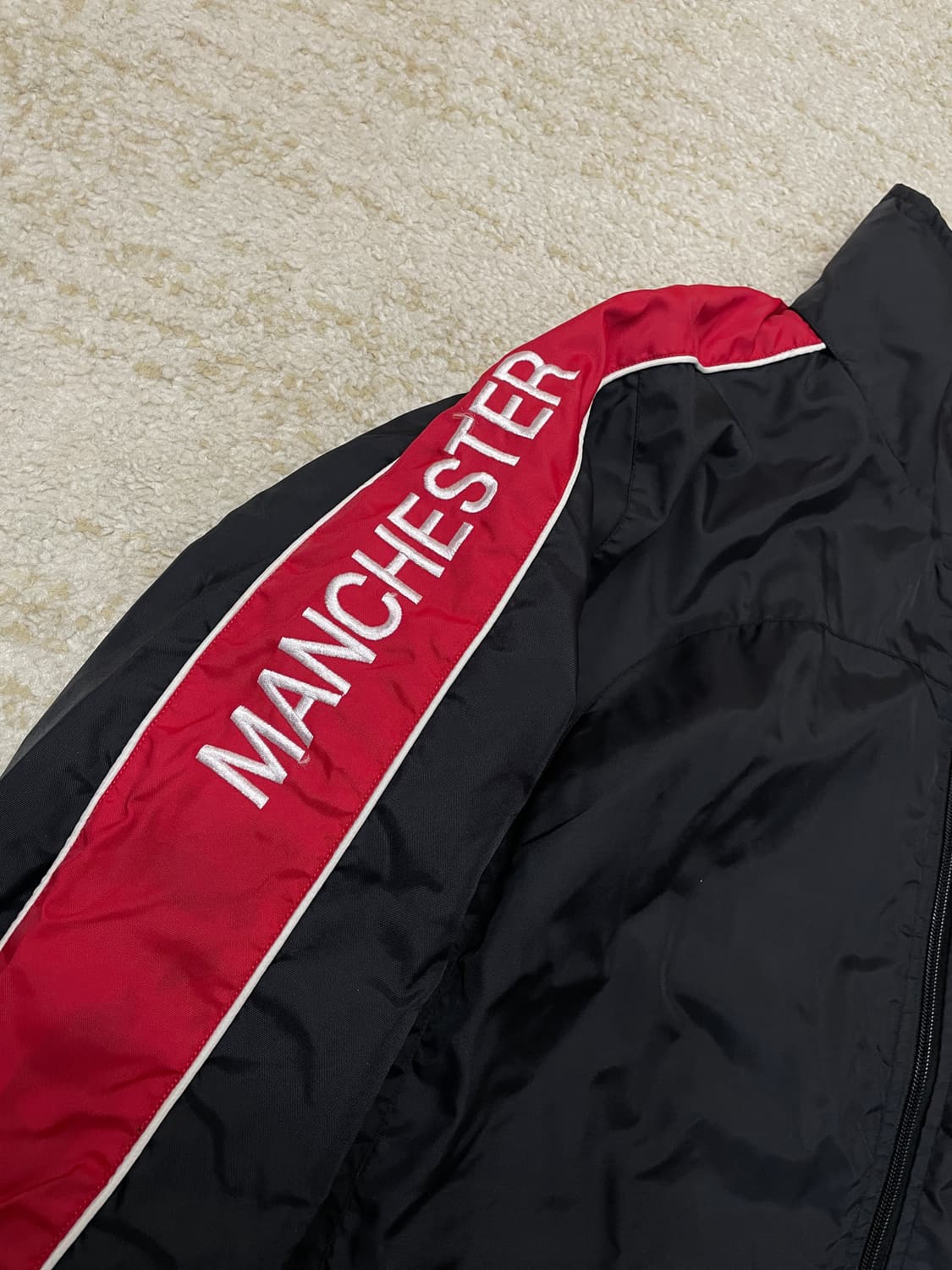 [L] 00s 맨체스터 유나이티드 공식 트레이닝 윈드브레이커 자켓 상품이미지2
