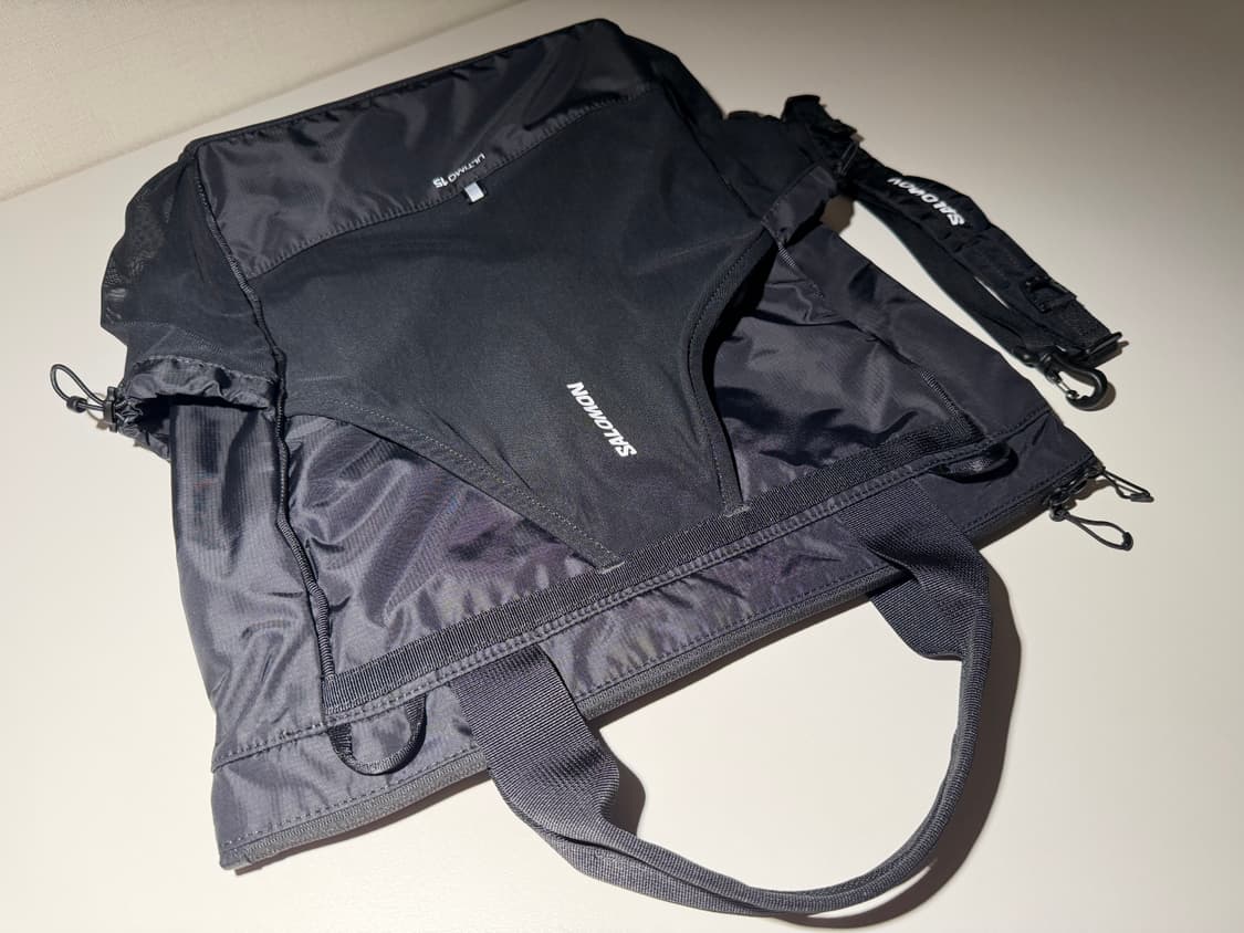 살로몬 울티모 15L 크로스 블랙 상품이미지1