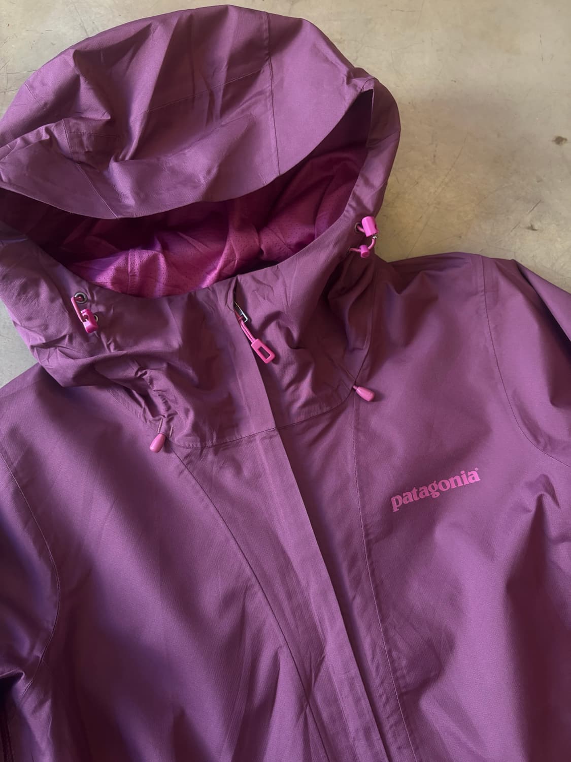 파타고니아 바람막이 자켓 우먼 상품이미지3