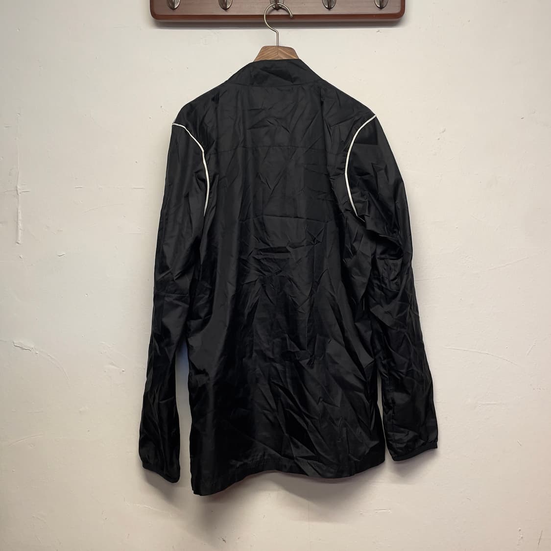 나이키 토트넘 블랙 바람막이 자켓   상품이미지4