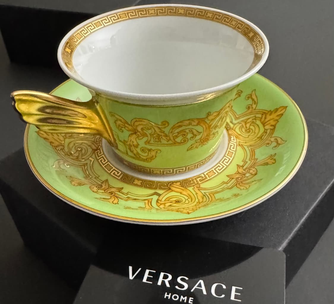 Versace x Rosenthal Gold Ivy Teacup & Sa 상품이미지2