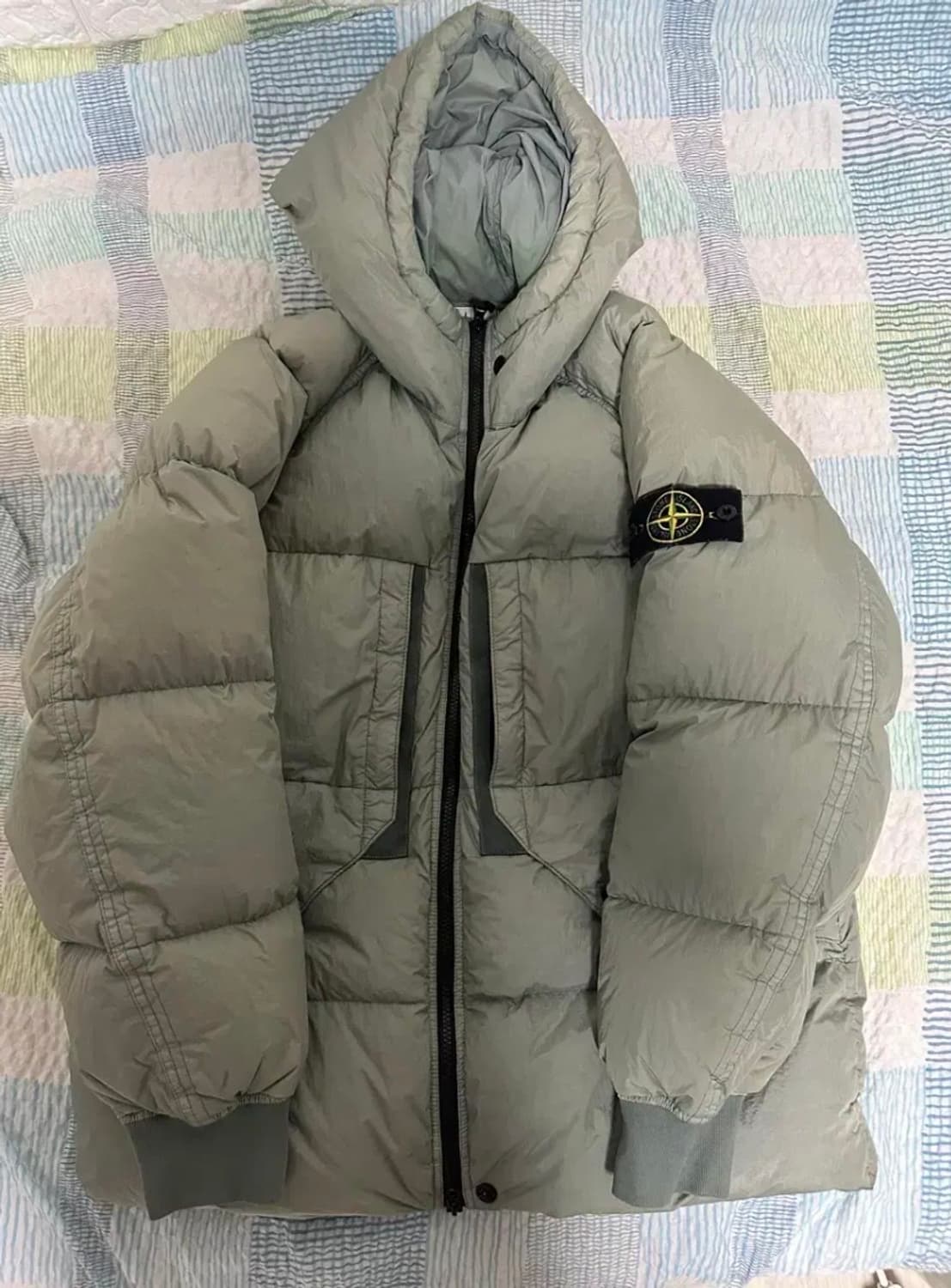[L]23FW 스톤아일랜드 크링클랩스 세이지그린 패딩 상품이미지1