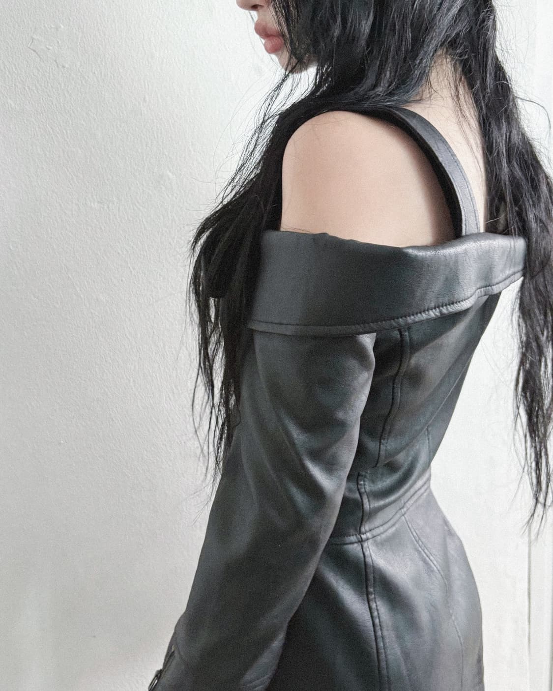 bcbgmaxazaria 레더 라이더타입 원피스 상품이미지1