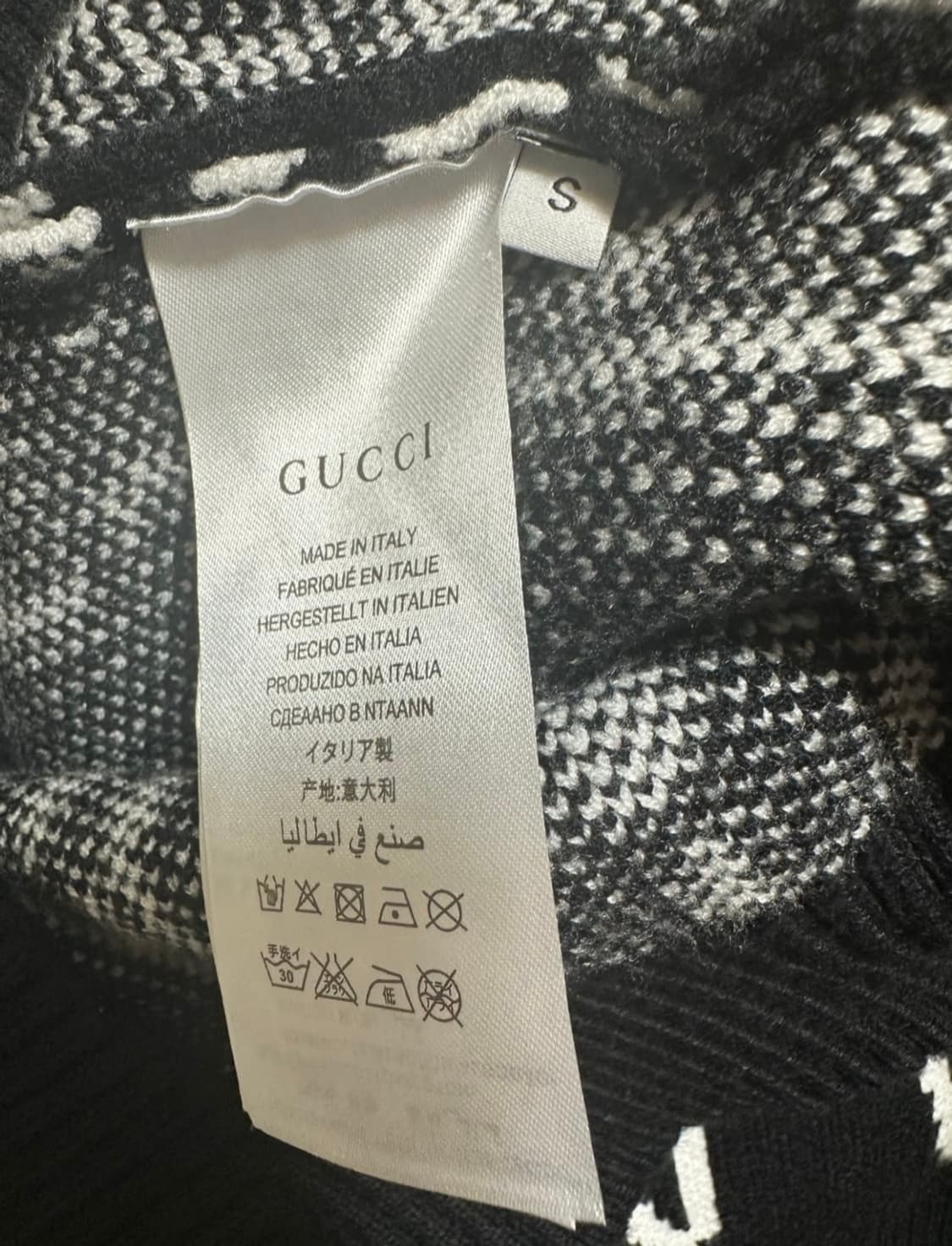구찌 GG 로고 블랙 니트 스웨터 정품 상품이미지7