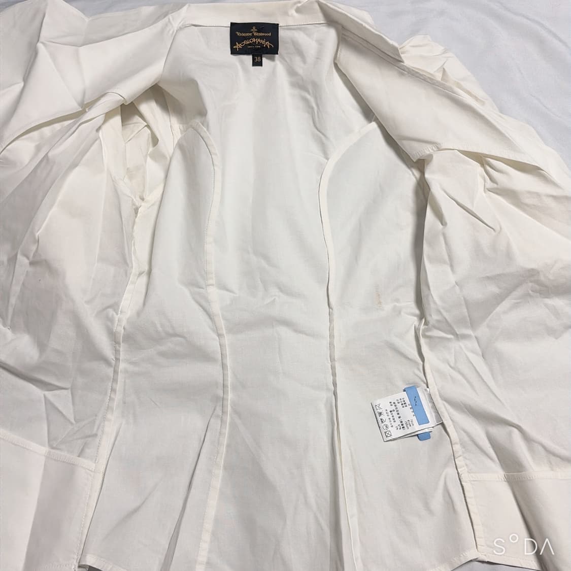 비비안웨스트우드 언발 퍼프 블라우스 38 상품이미지9