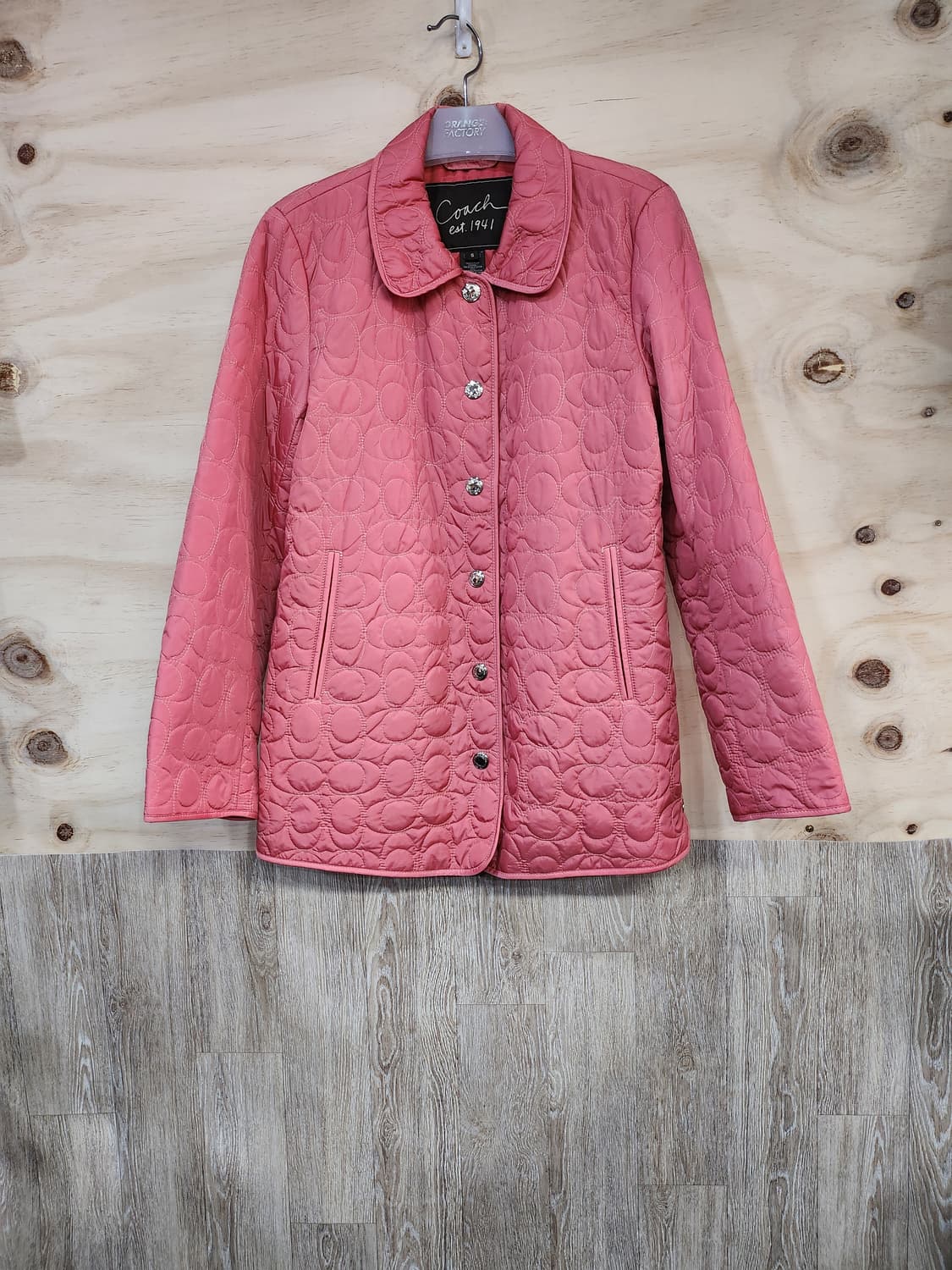 128) 코치 coach 오버사이즈 시그니처 패턴 퀄팅 패딩 상품이미지1