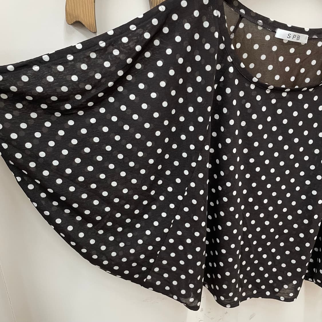 폴카도트 시어 돌먼 블라우스 상품이미지5