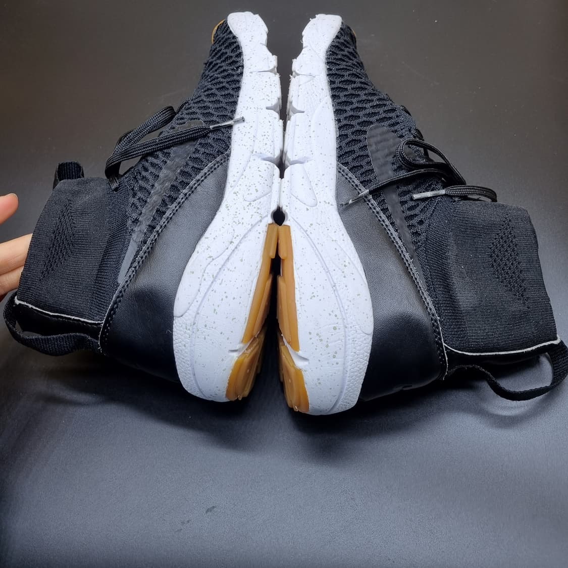 나이키 풋 스케이트 마디스타 플라이니트280 상품이미지5