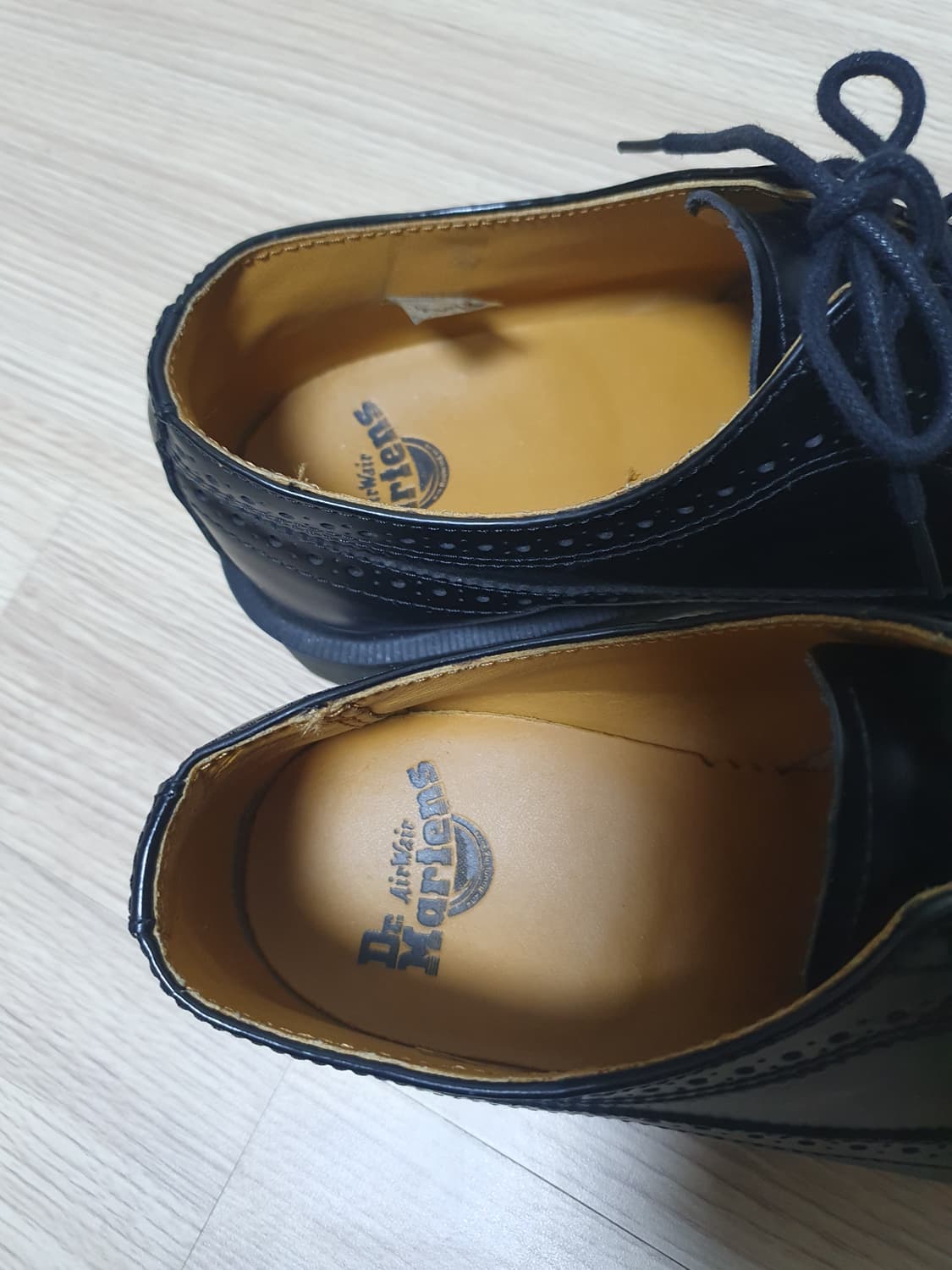 닥터마틴 블랙 윙팁 슈즈 270 상품이미지9