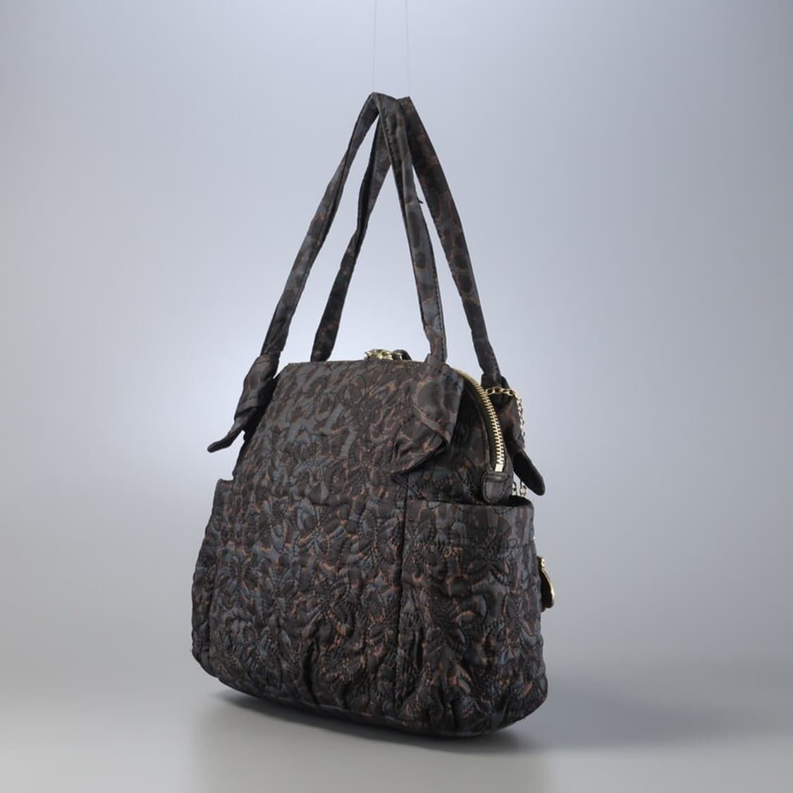 안나수이 나비 나일론 퀼팅 토트백 상품이미지3