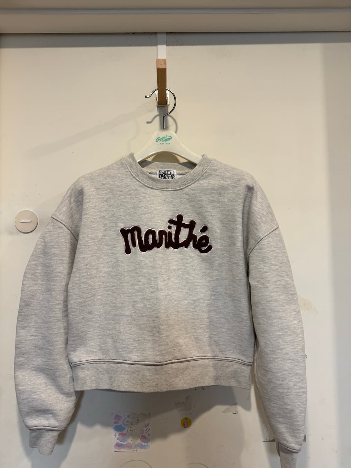 마리떼프랑소와저버 크롭 맨투맨 상품이미지3