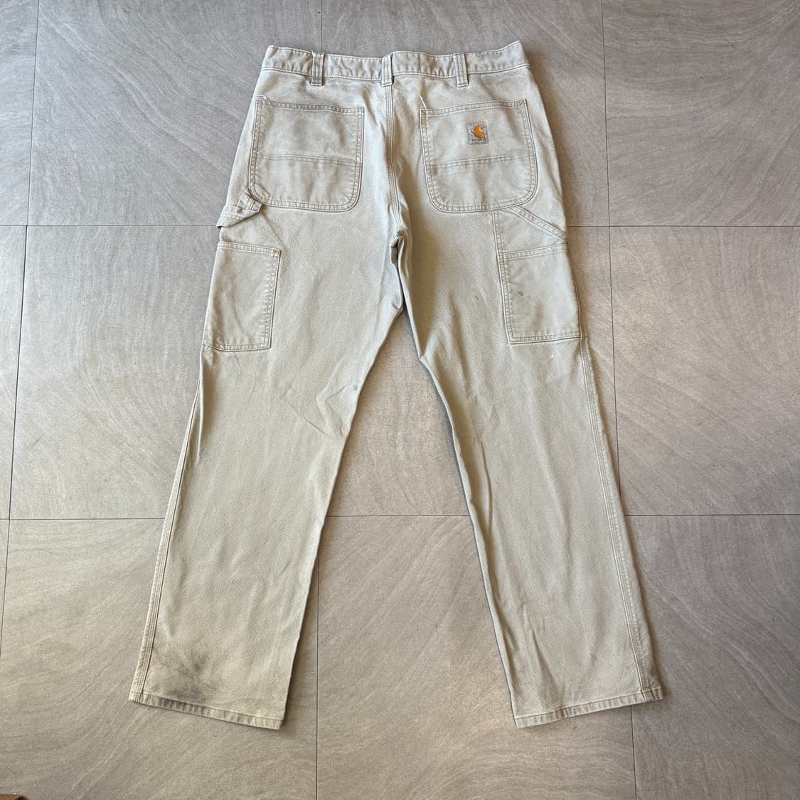 칼하트 오리지널 라이트 그레이 카펜터 팬츠 입니다.  상품이미지1