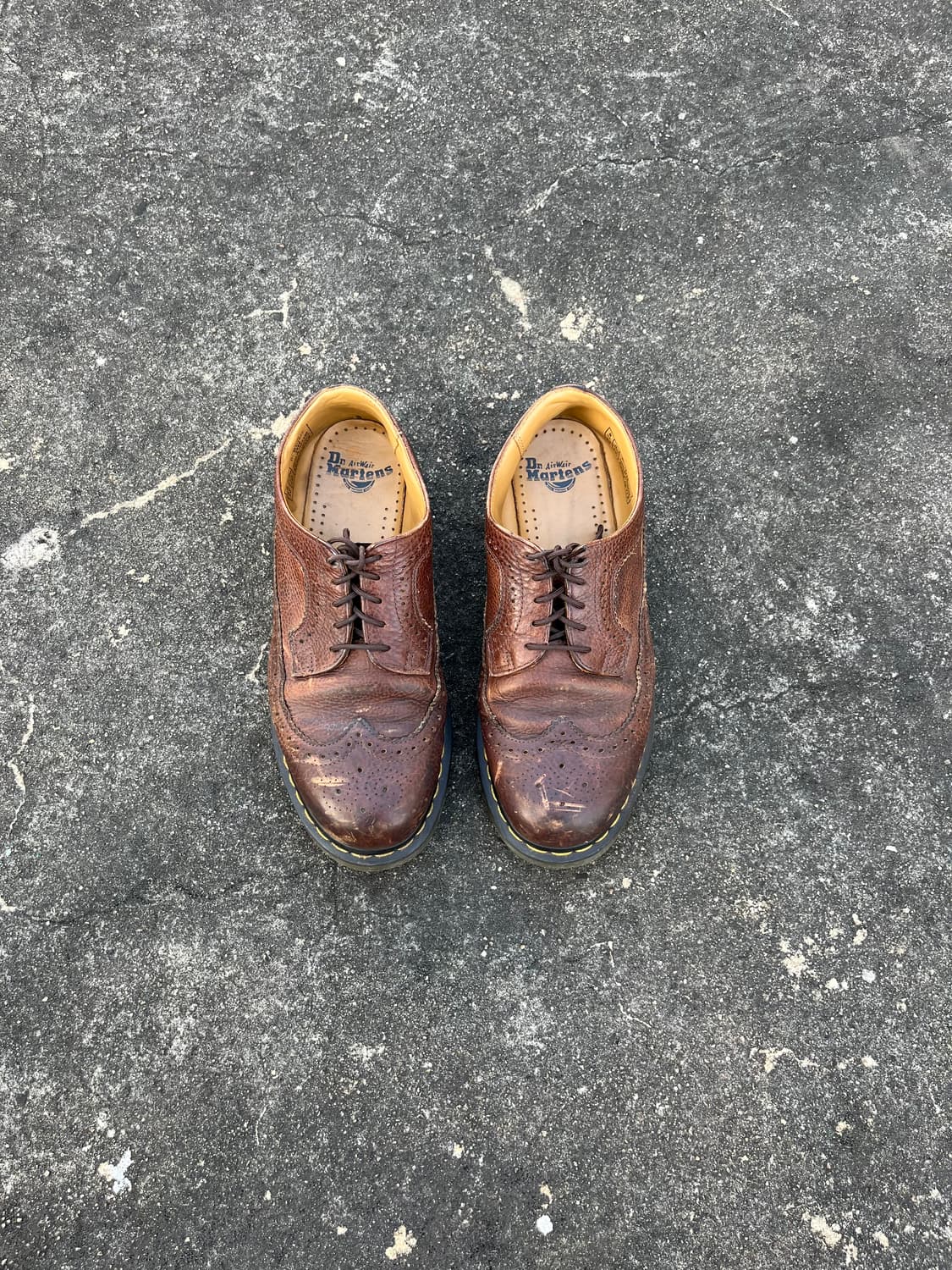 Dr.Martens  브라운 윙팁 상품이미지2