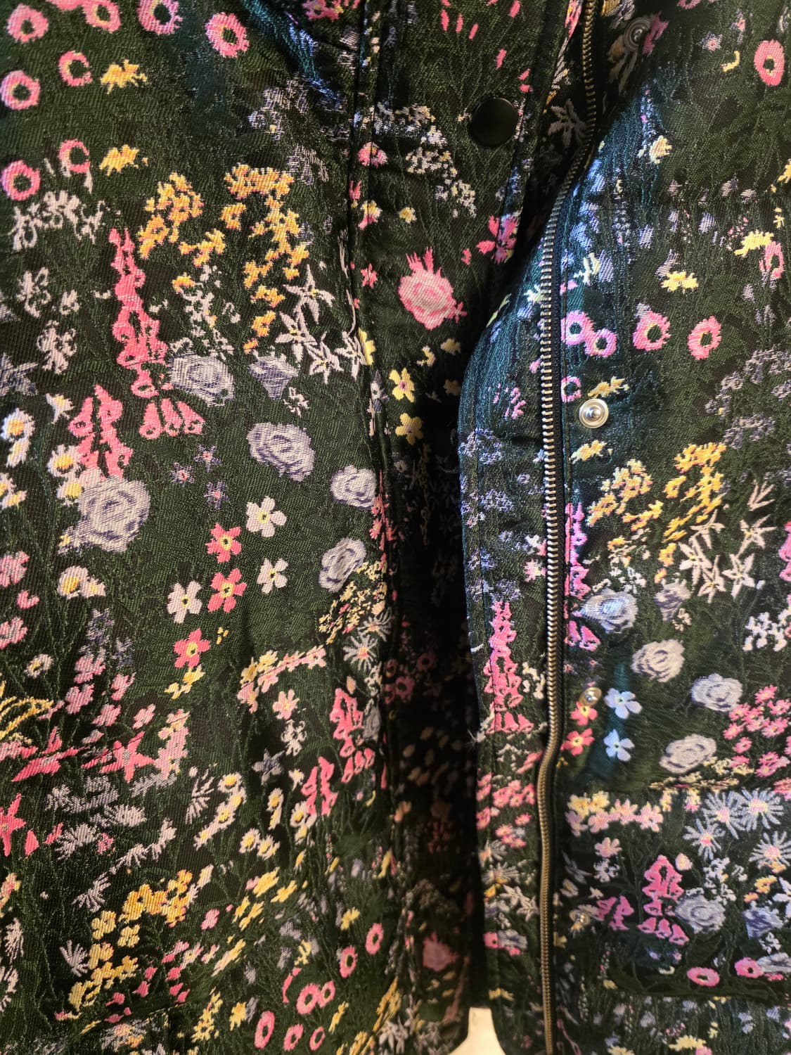 마블링(Mabling) 플라워 자카드 다운 패딩 Black 상품이미지7