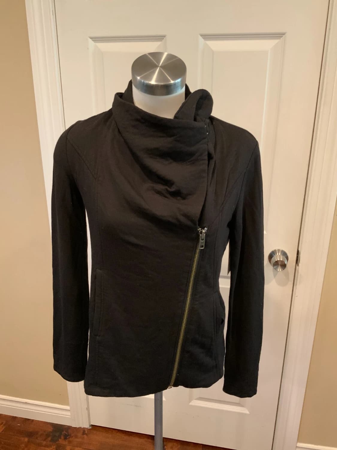 헬무트 랭 비대칭 하이넥 드레이프 자켓 상품이미지1