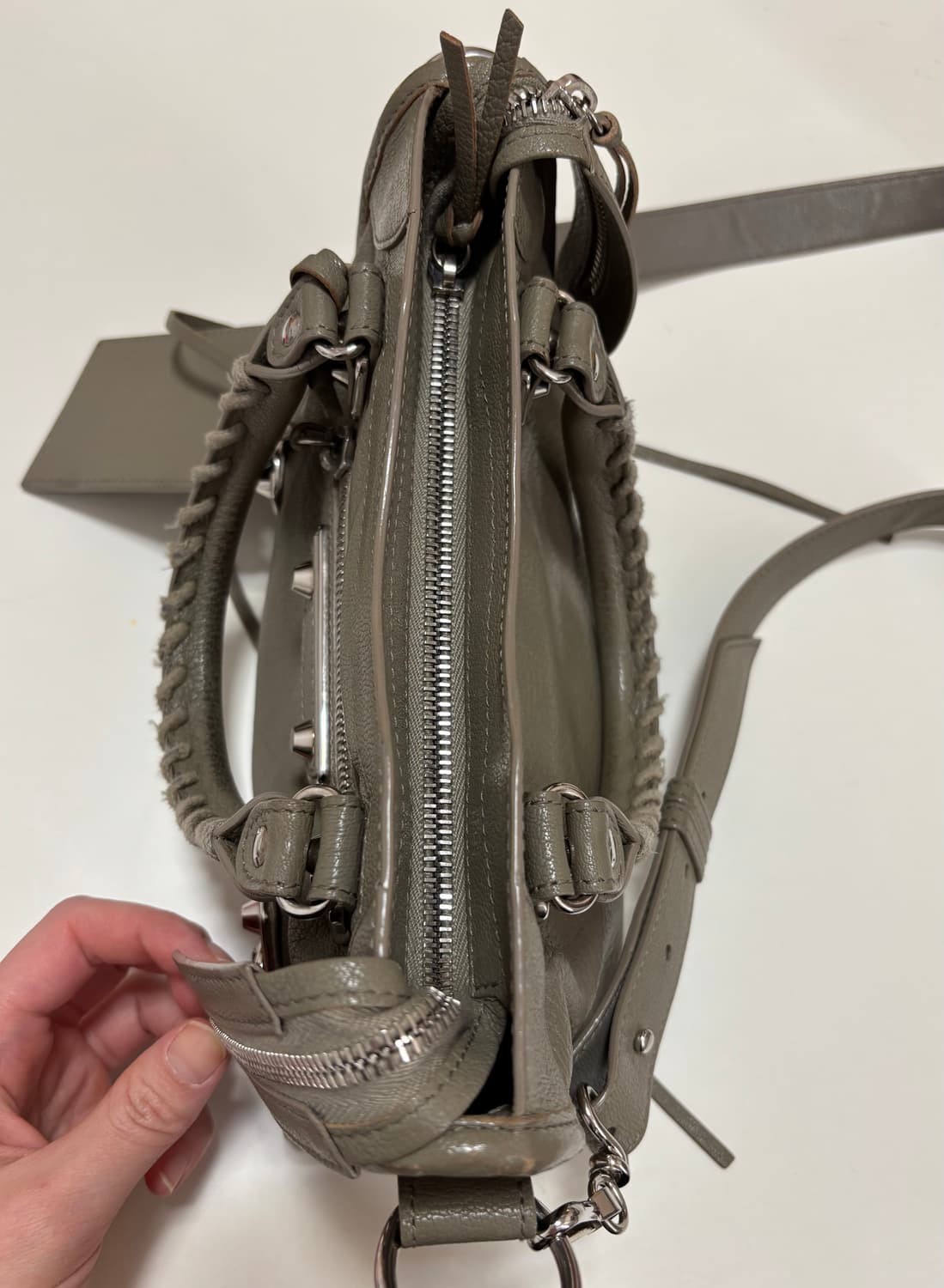 발렌시아가 엣지 시티 모터백 미니 상품이미지9