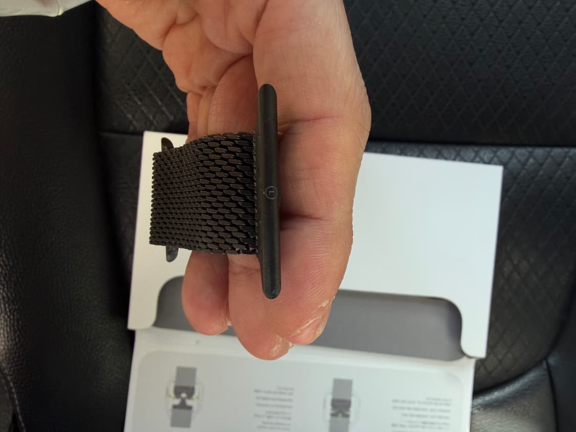 애플워치 울트라 티타늄 밀레니즈 루프 상품이미지4