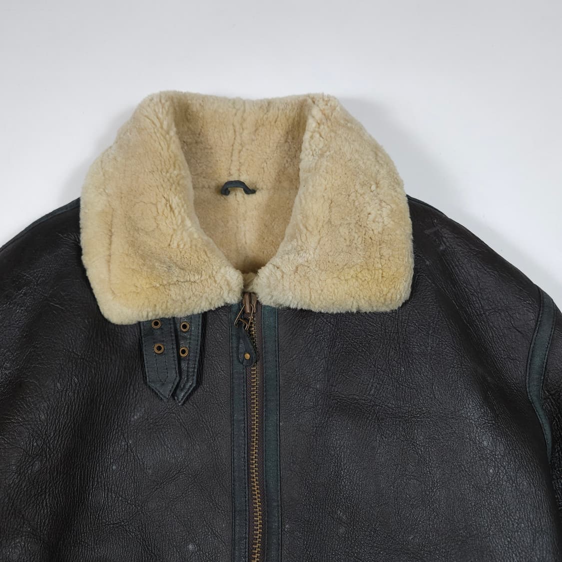 스투시 B-3 무스탕 상품이미지2