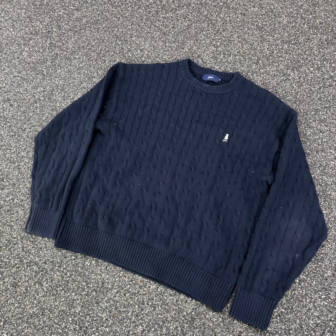 예일 네이비 케이블 니트 상품이미지1
