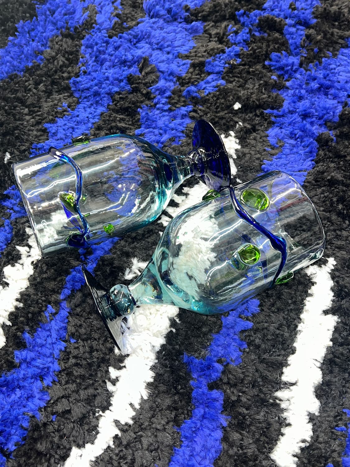 80s Hand-Blown art glass Goblet BL/GR 상품이미지8