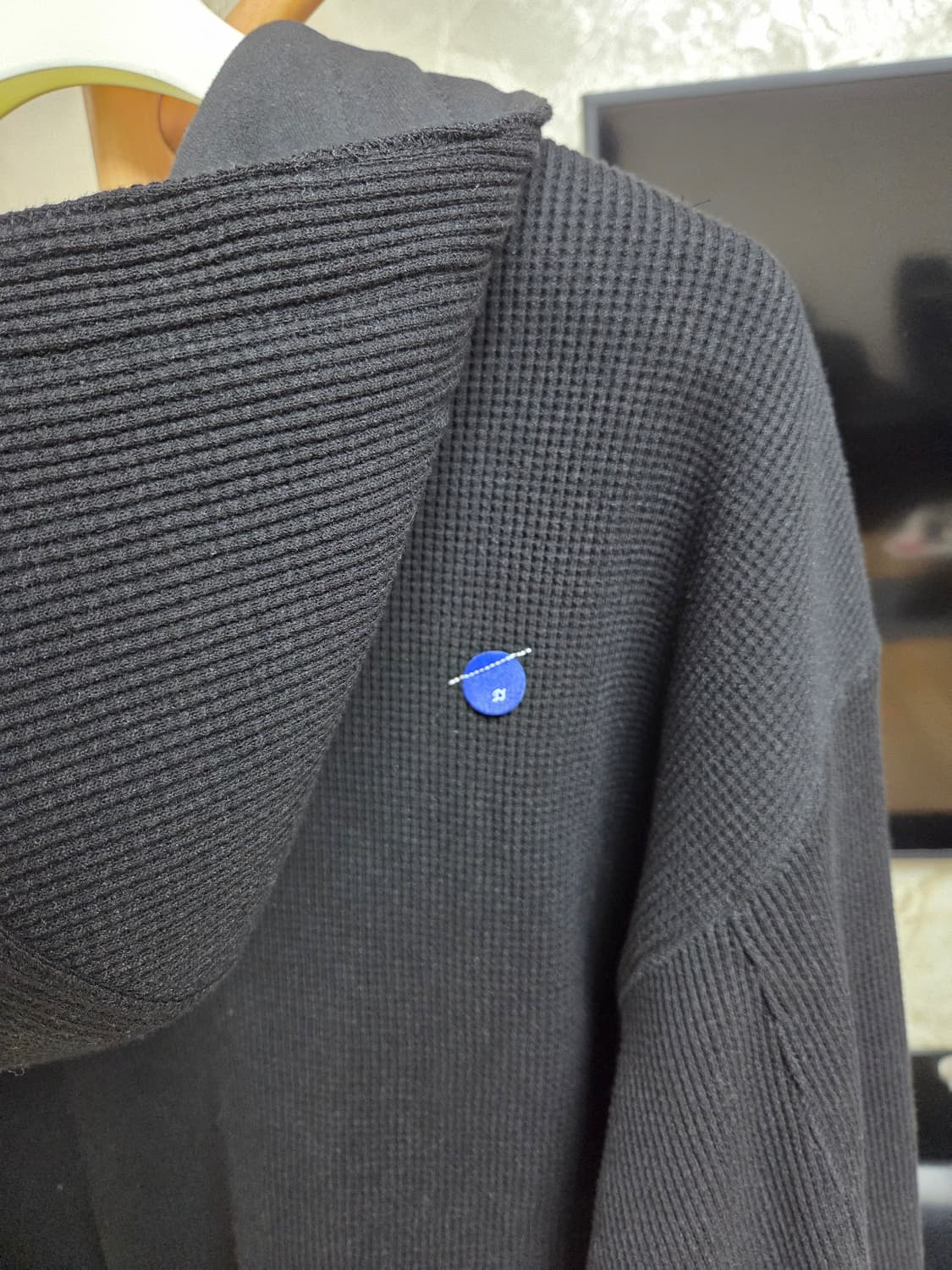 아더에러 스페릭 로고 후드 블랙 A2사이즈 상품이미지2