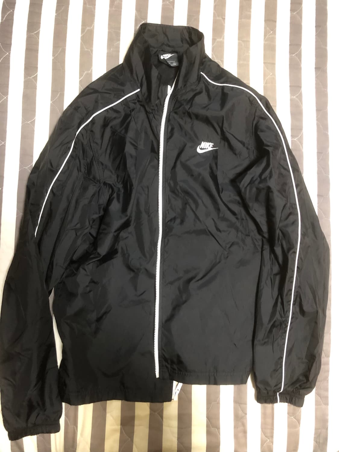 [L] 나이키 바람막이 상품이미지1