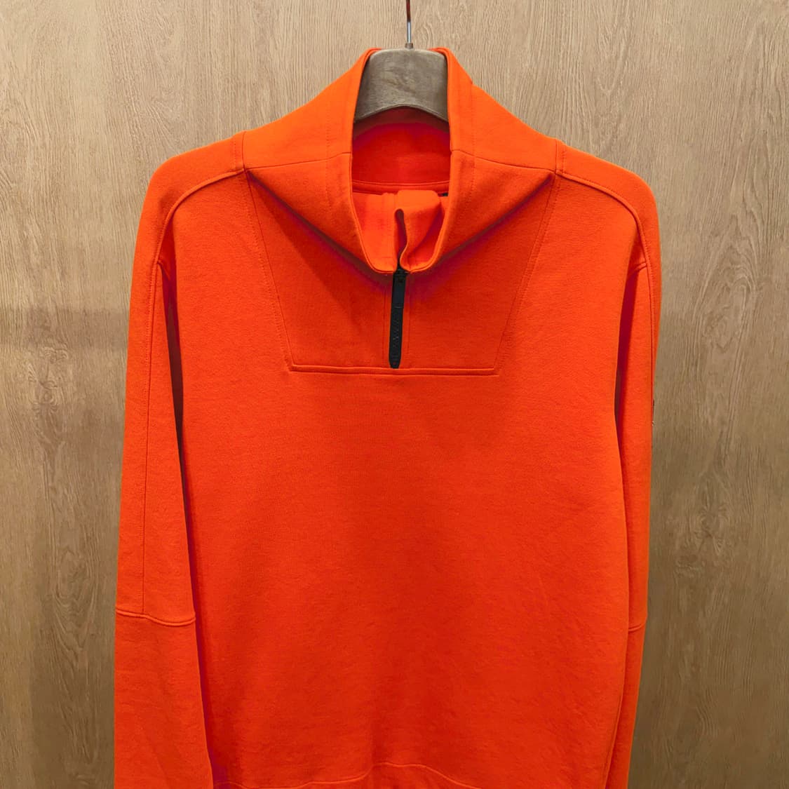 도나카란 뉴욕 하프 집업 스웻 셔츠 스트링 디테일 오렌지 상품이미지4