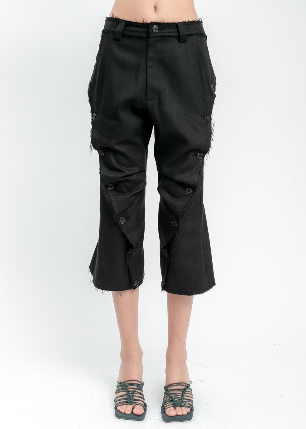 hyeinseo wavy wool pant 혜인서 웨이비 울팬츠 구해요 상품이미지1