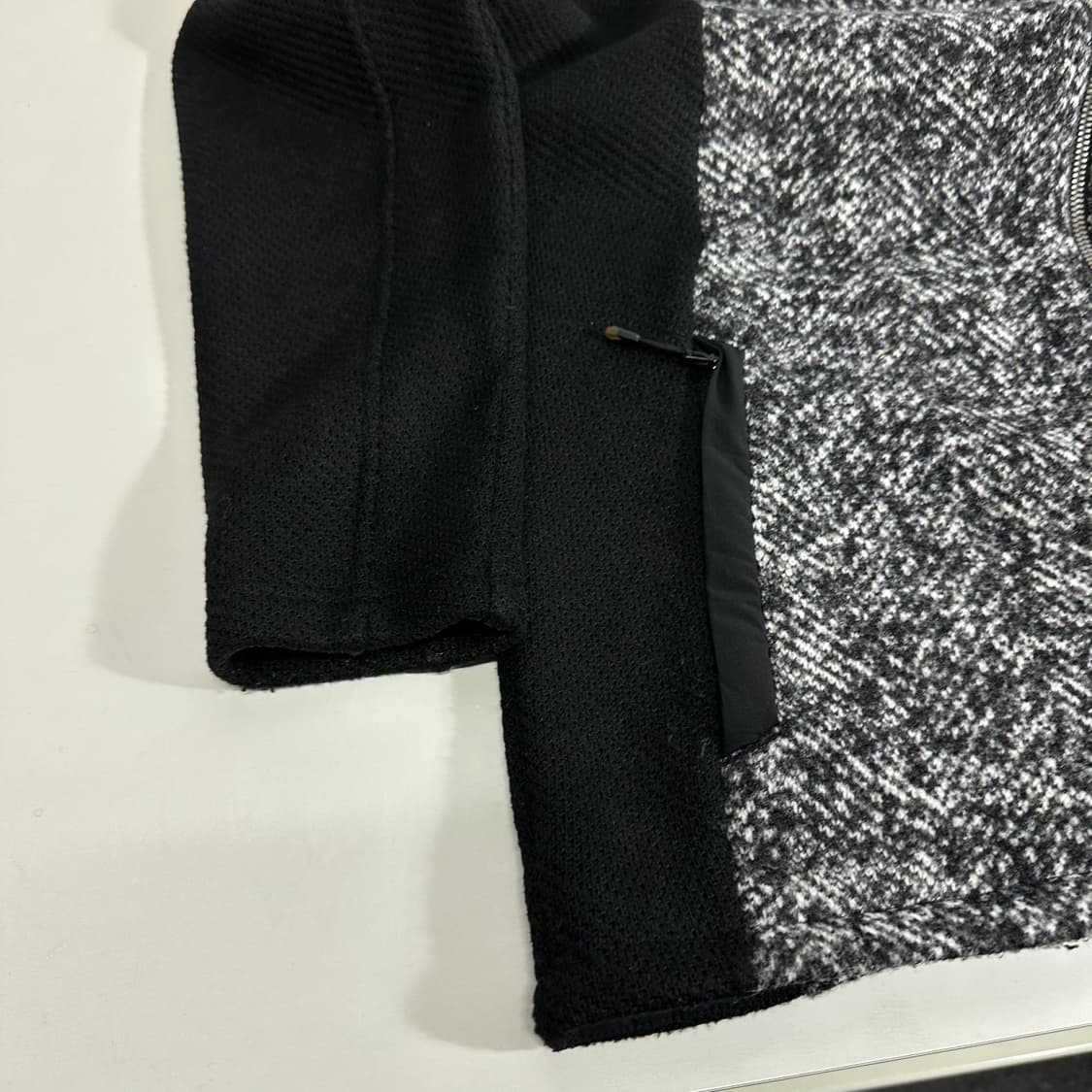 L 노스페이스 블랙 보카시 니트집업 상품이미지3