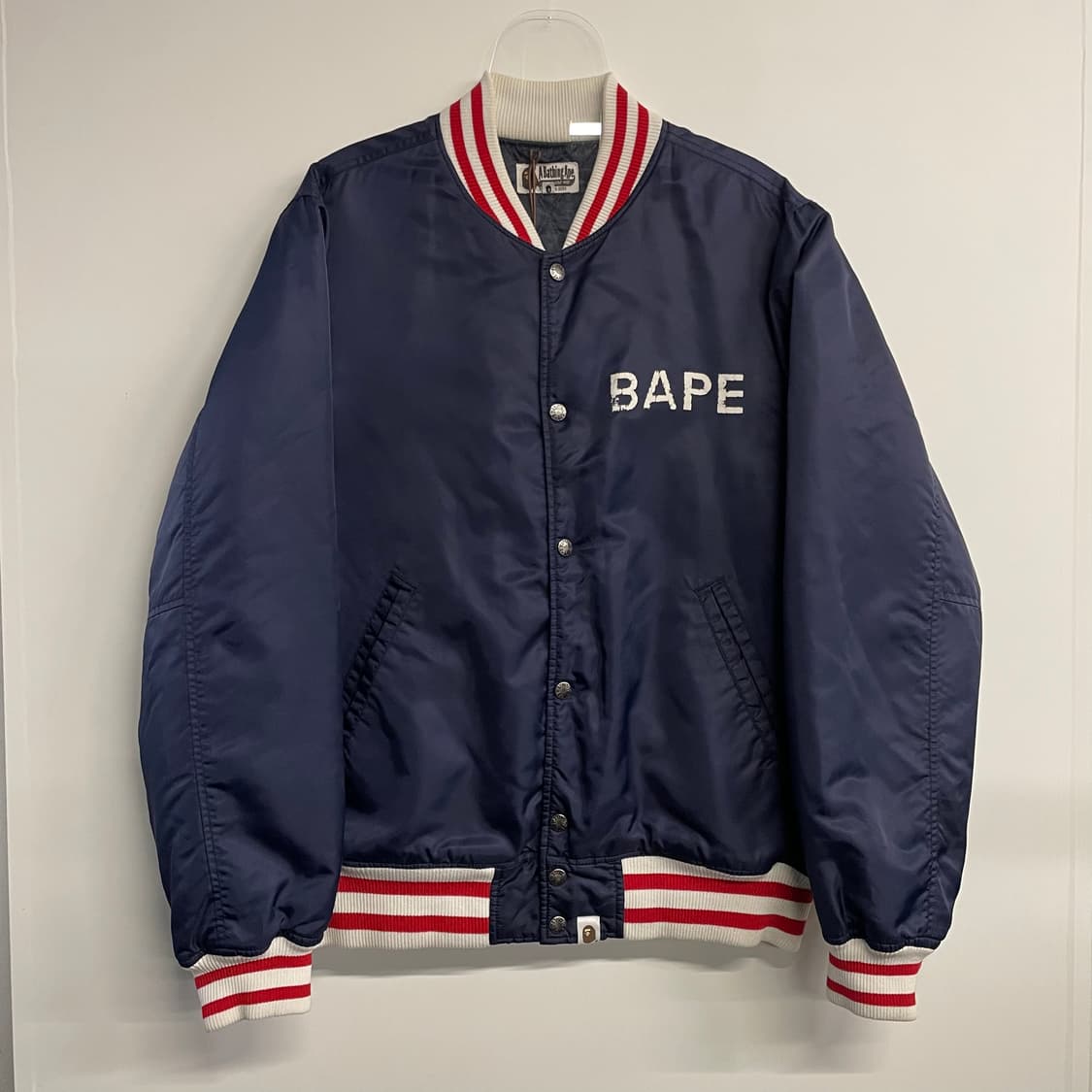 베이프 스펠아웃 바시티자켓 상품이미지2