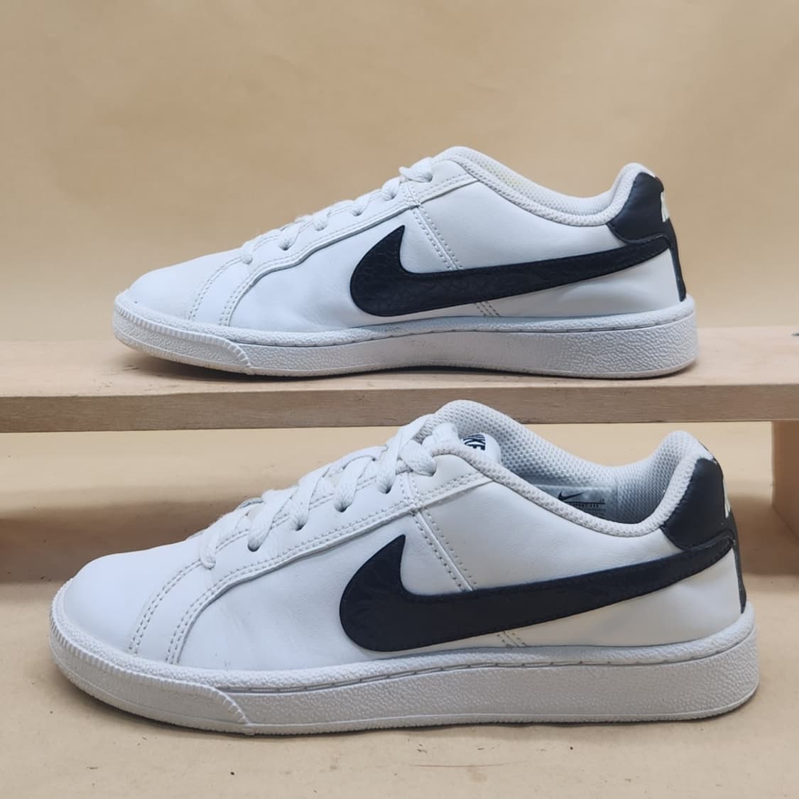 나이키 코트 로얄 스니커즈 225 상품이미지1