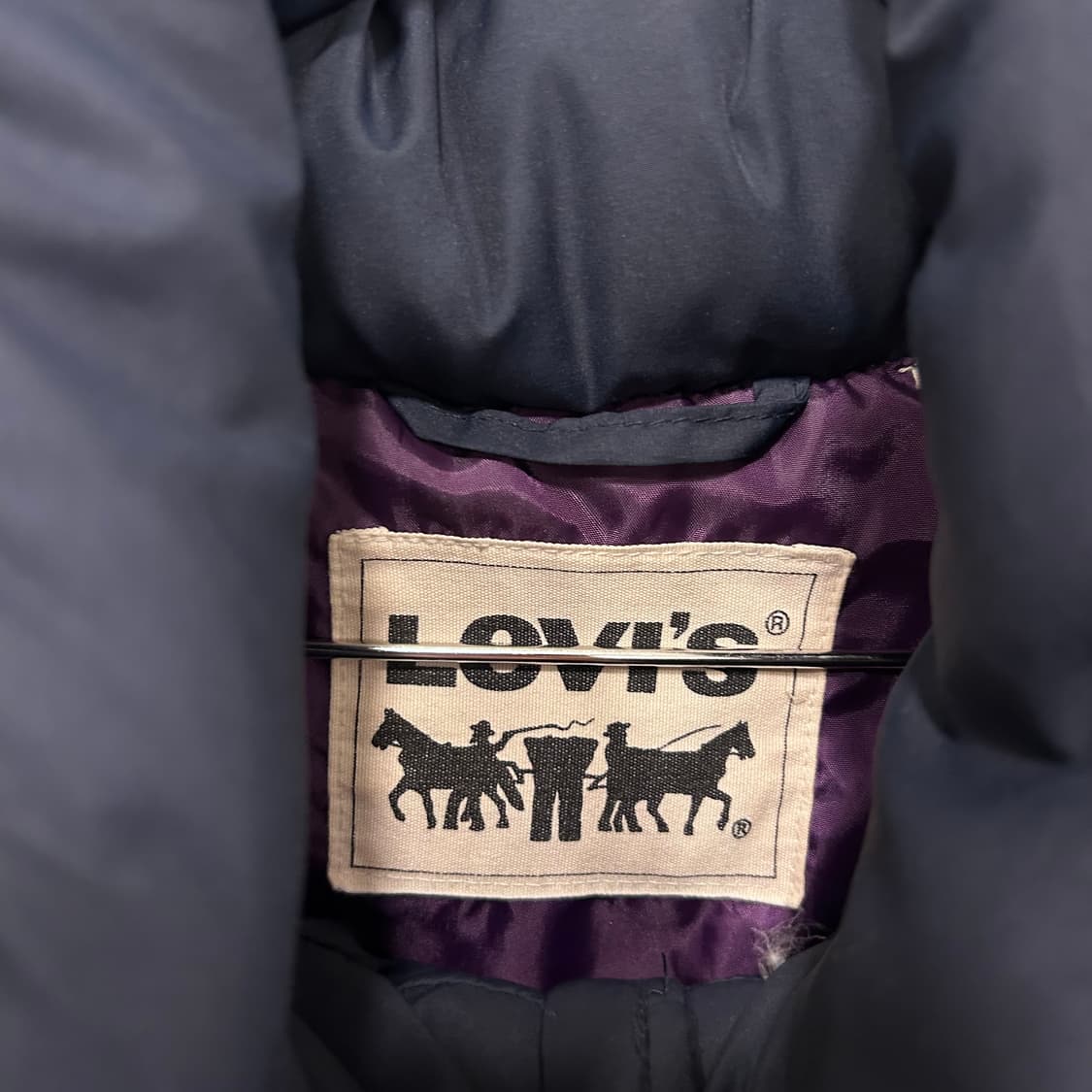 리바이스 덕다운 하이넥 시보리 숏 푸퍼패딩 상품이미지3