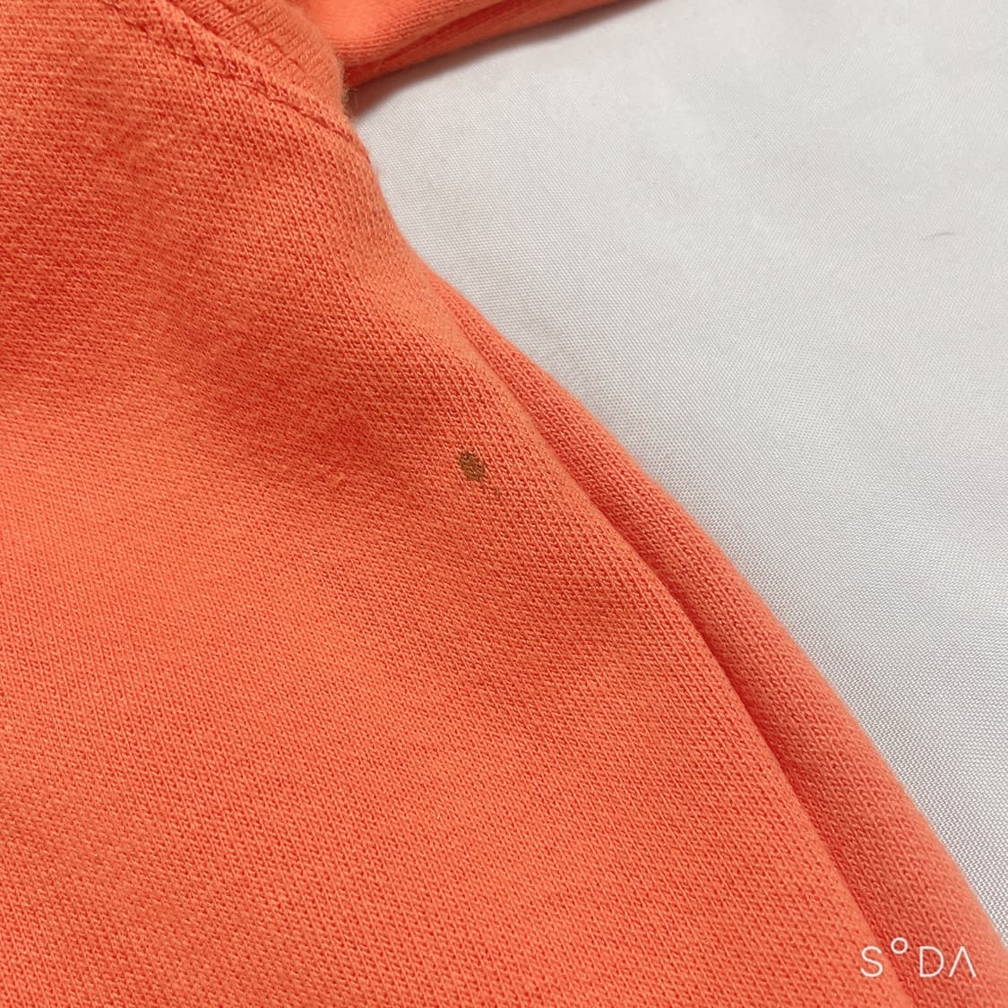 아더에러 메종키츠네 오렌지 맨투맨 상품이미지9