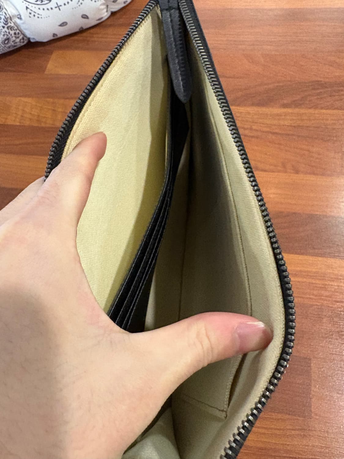 구찌 스네이크 클러치백 상품이미지3