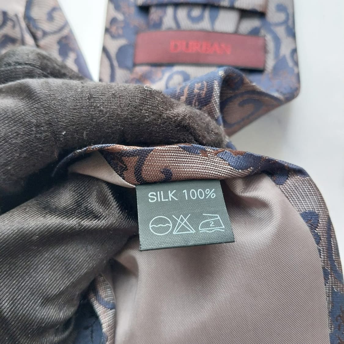 더반 실크 네이비 플라워 자카드 넥타이 9.4cm A+등급 K2311
 상품이미지9