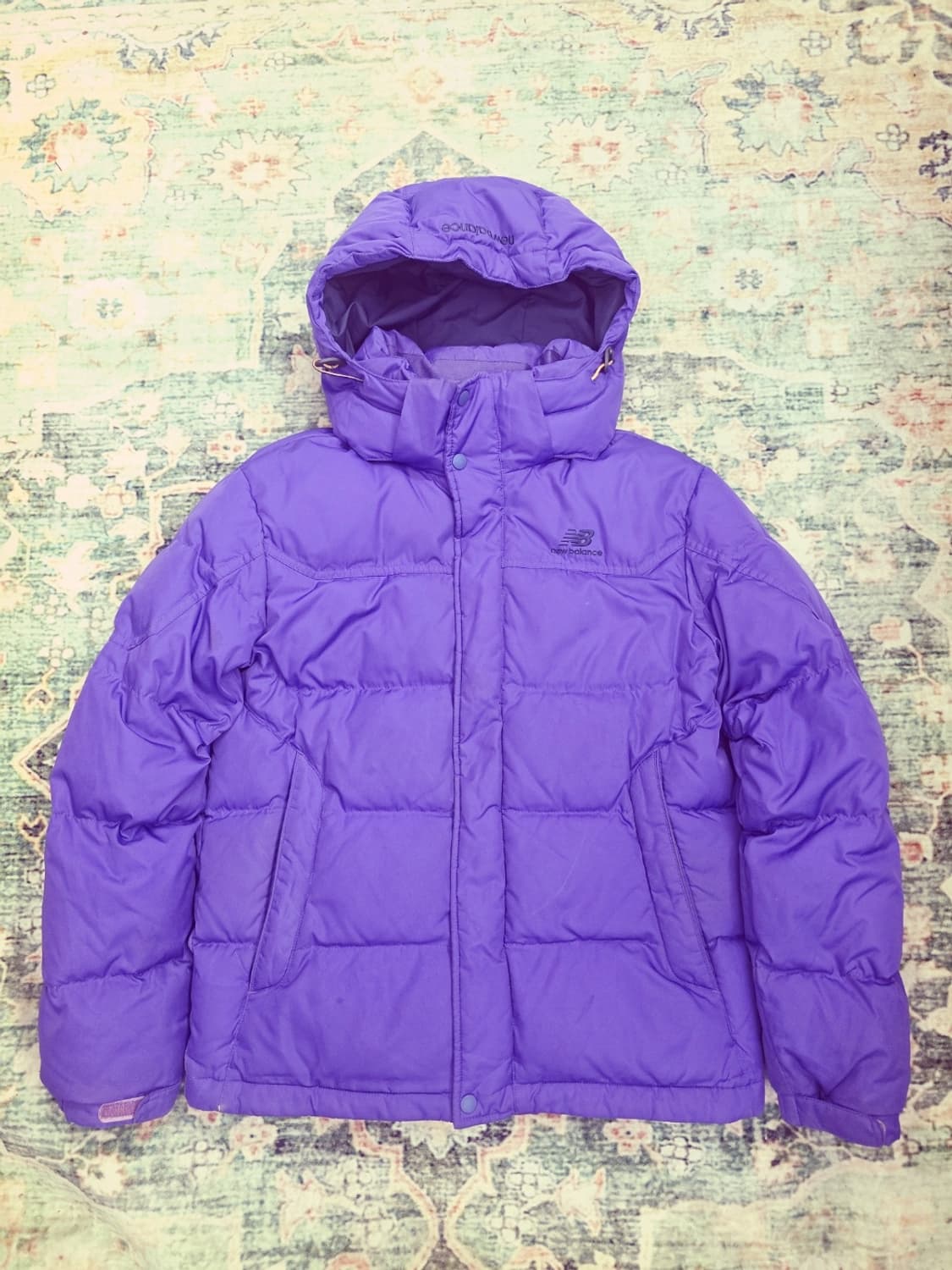 뉴발란스 보라색 구스다운패딩 상품이미지1