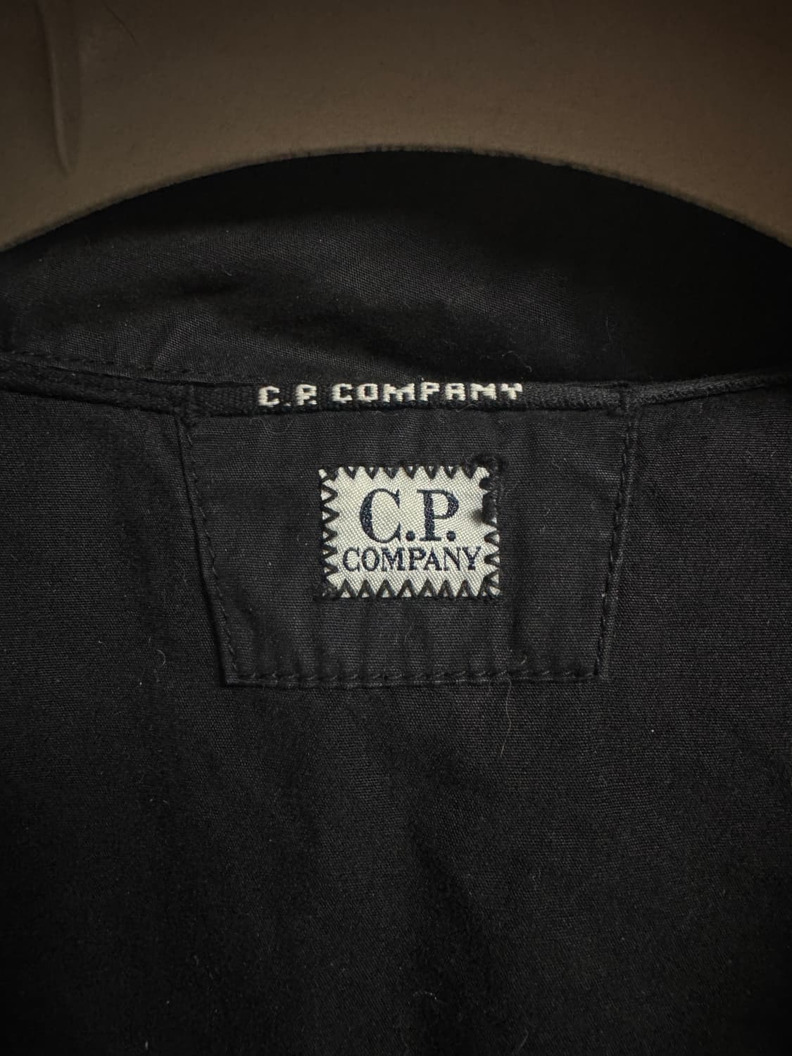 23시즌 CP컴퍼니 후드 바람막이 자켓 블랙 L 상품이미지3
