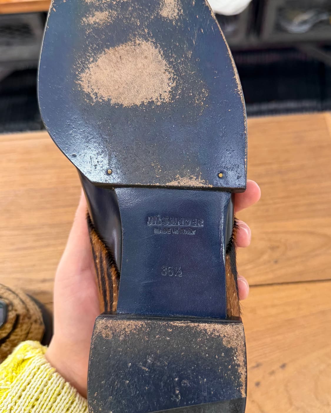 질샌더 브라운 타이거 프린트 고트 레더 로퍼 상품이미지8