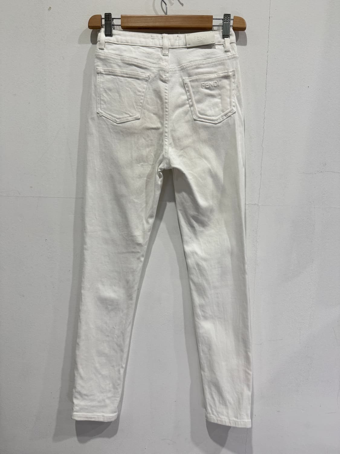 펜디 화이트 데님 팬츠 36사이즈 정품 상품이미지2