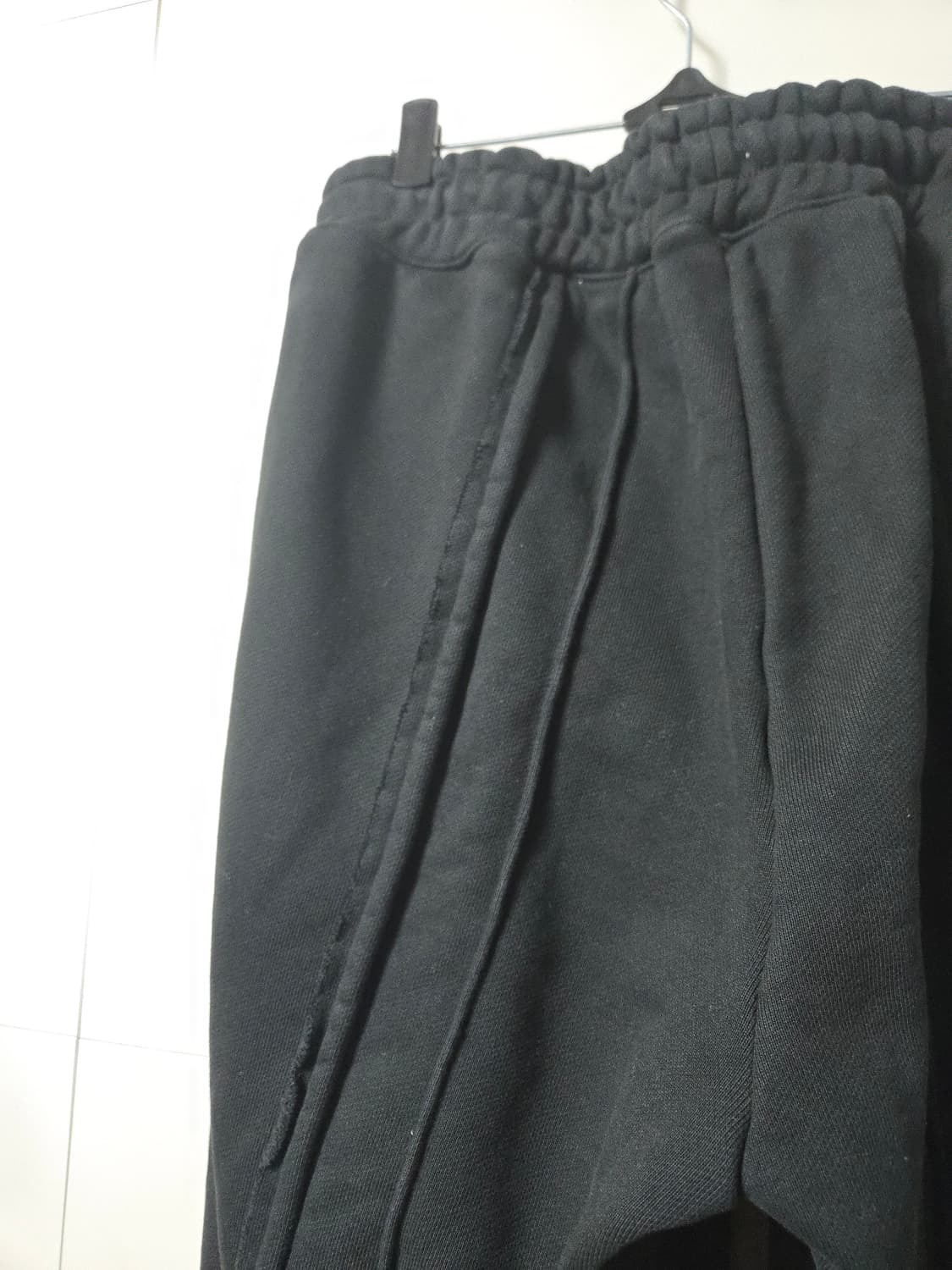 라피나토 에뚜왈 컷팅 라인 세미 와이드 트레이닝 팬츠 50 상품이미지6