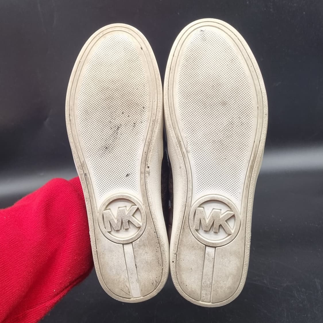 마이클코어스 가죽 슬립온 230 상품이미지3