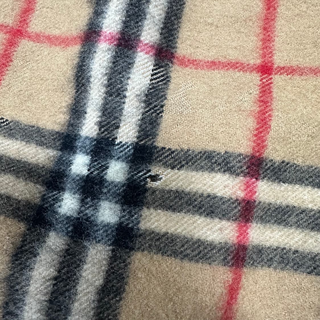 ✨ (바배) 버버리 100% 캐시미어 노바체크 머플러  상품이미지4