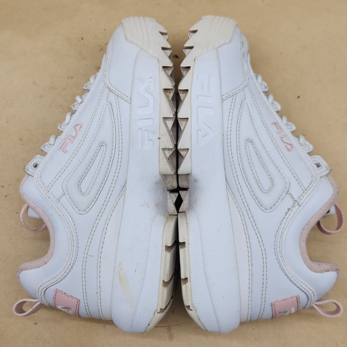 휠라 디스럽터2 여성운동화250 상품이미지5