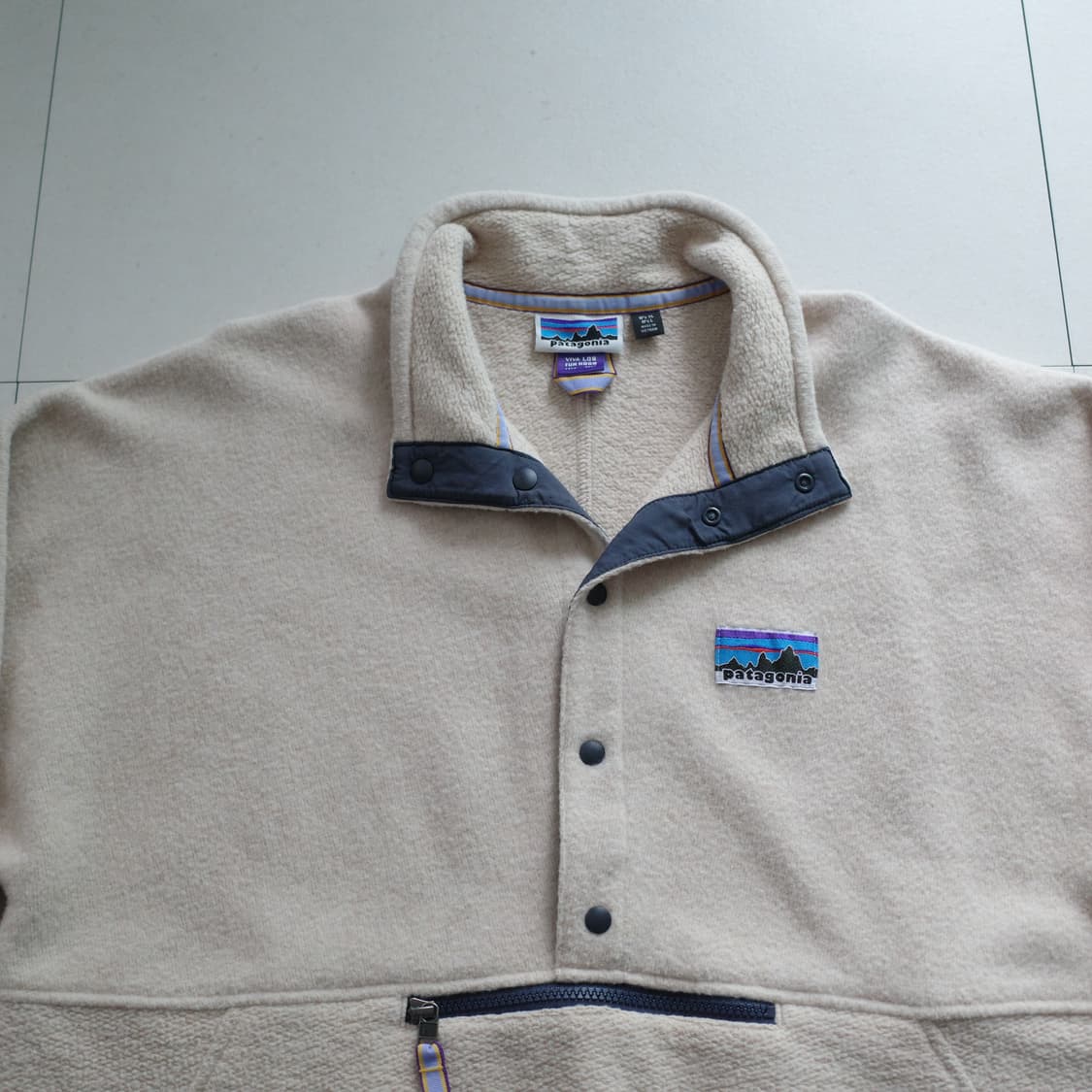 파타고니아 50주년 신칠라 스냅T 베이지 L 상품이미지2