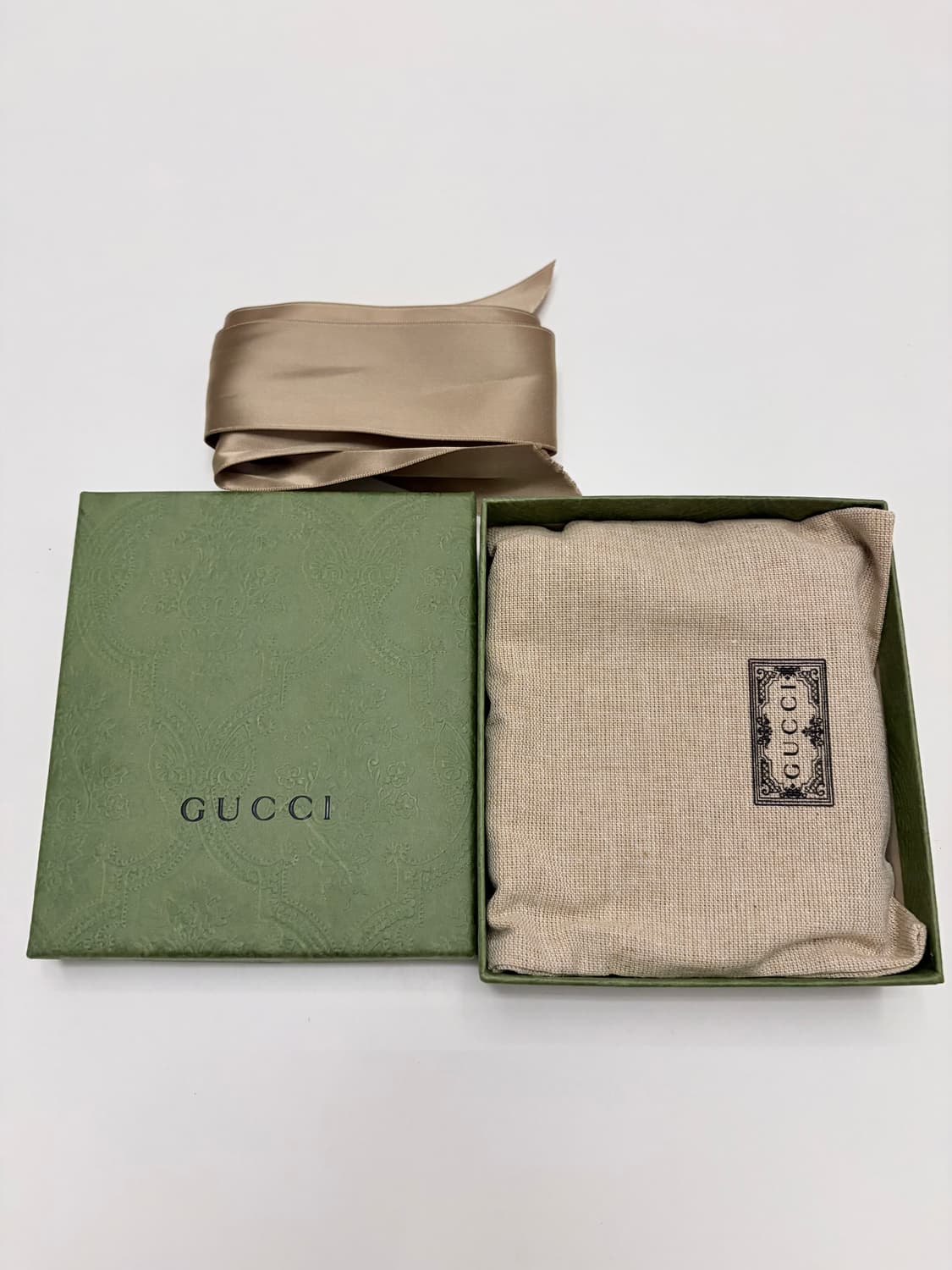 구찌 마몽 레더 반지갑 상품이미지3