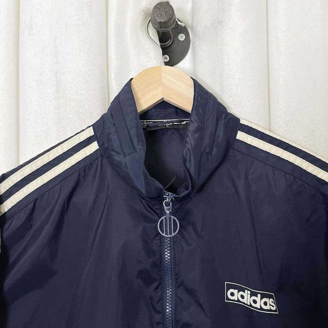 아디다스 네이비 화이트 삼선 윈드브레이커 상품이미지2