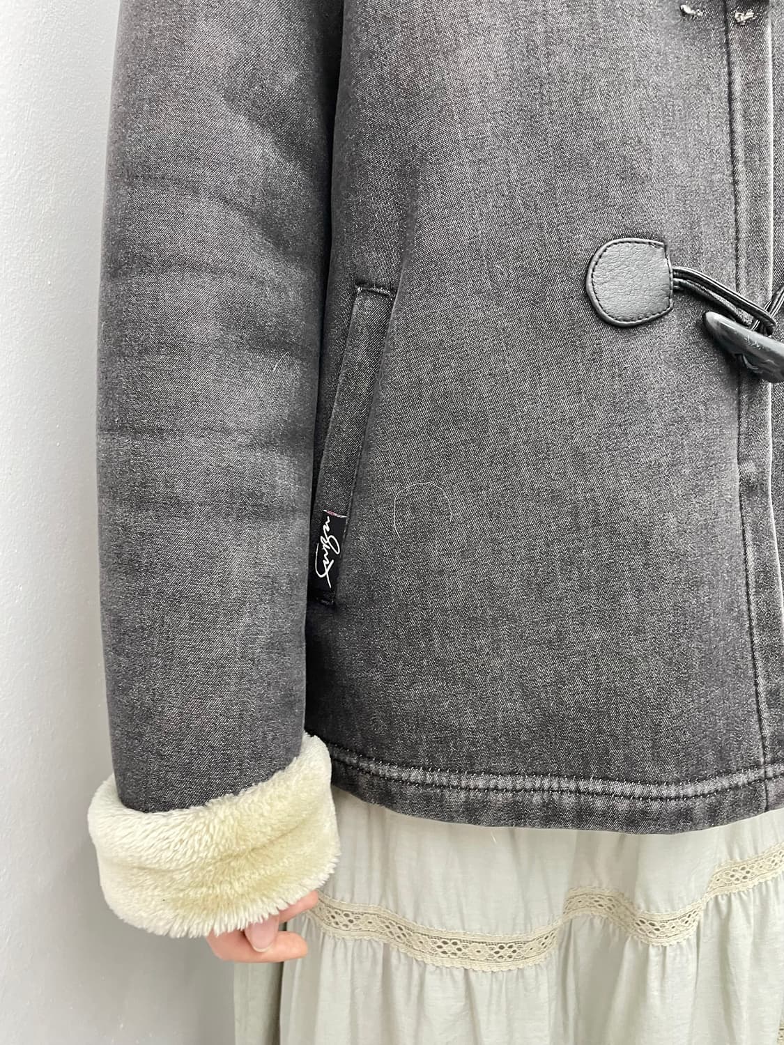 푸부 떡볶이 퍼 무스탕 자켓 상품이미지3