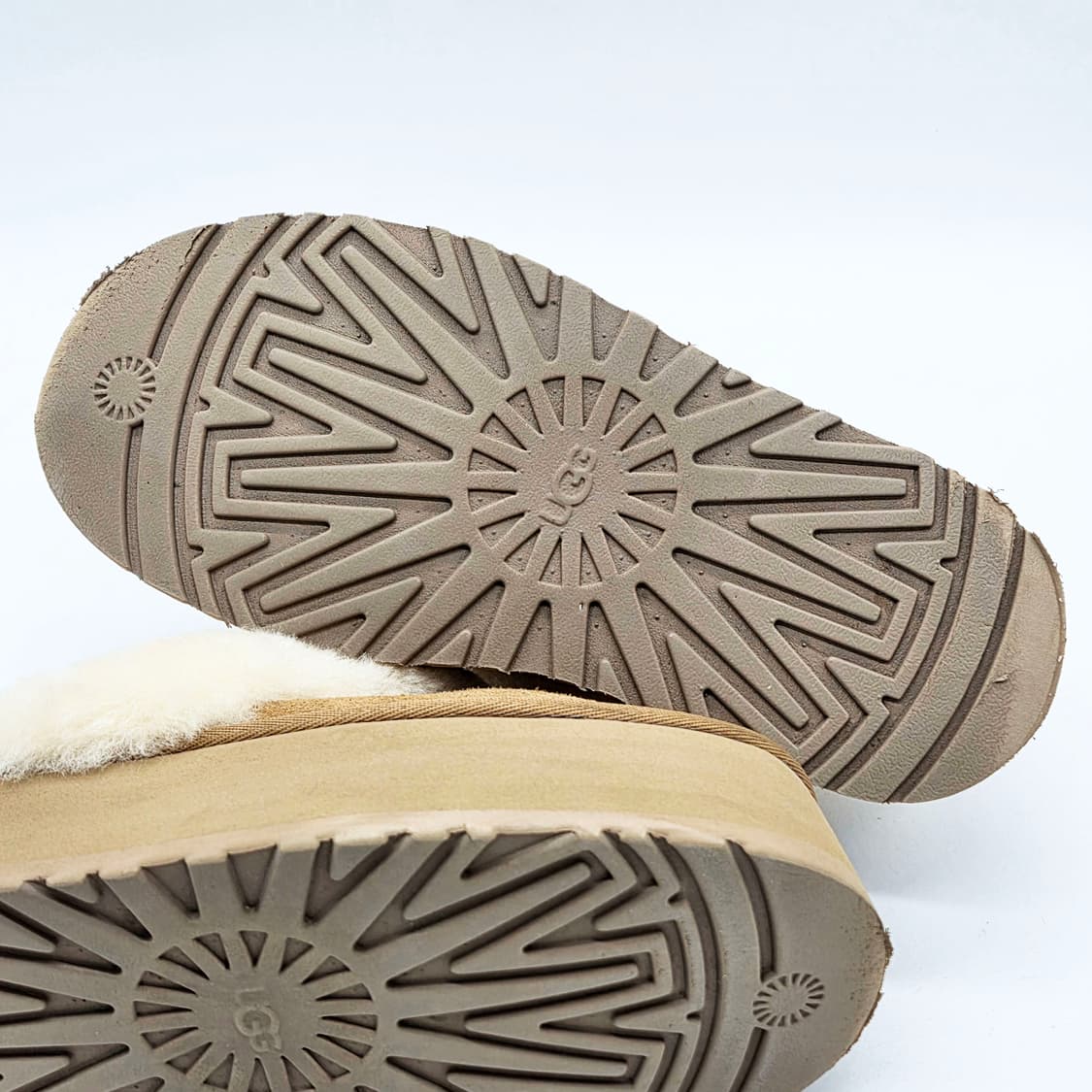  어그 우먼스 펀케트 슬라이드 체스트넛 (250)  상품이미지3