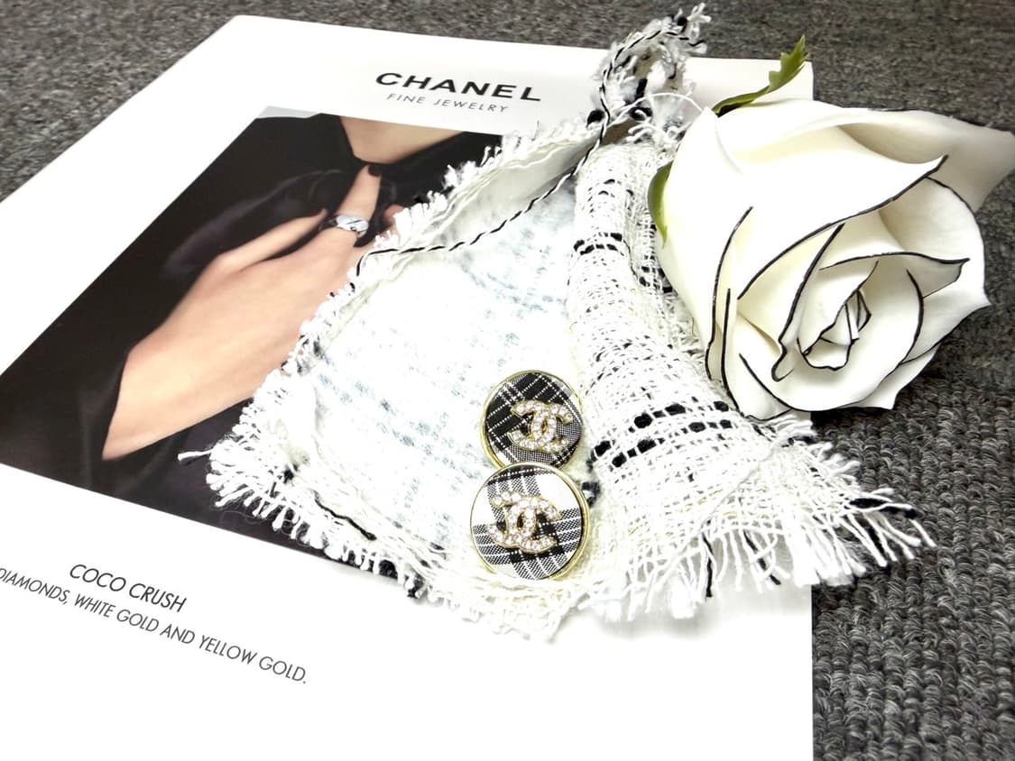 샤넬 빈티지 체크 큐빅 이어링 상품이미지3