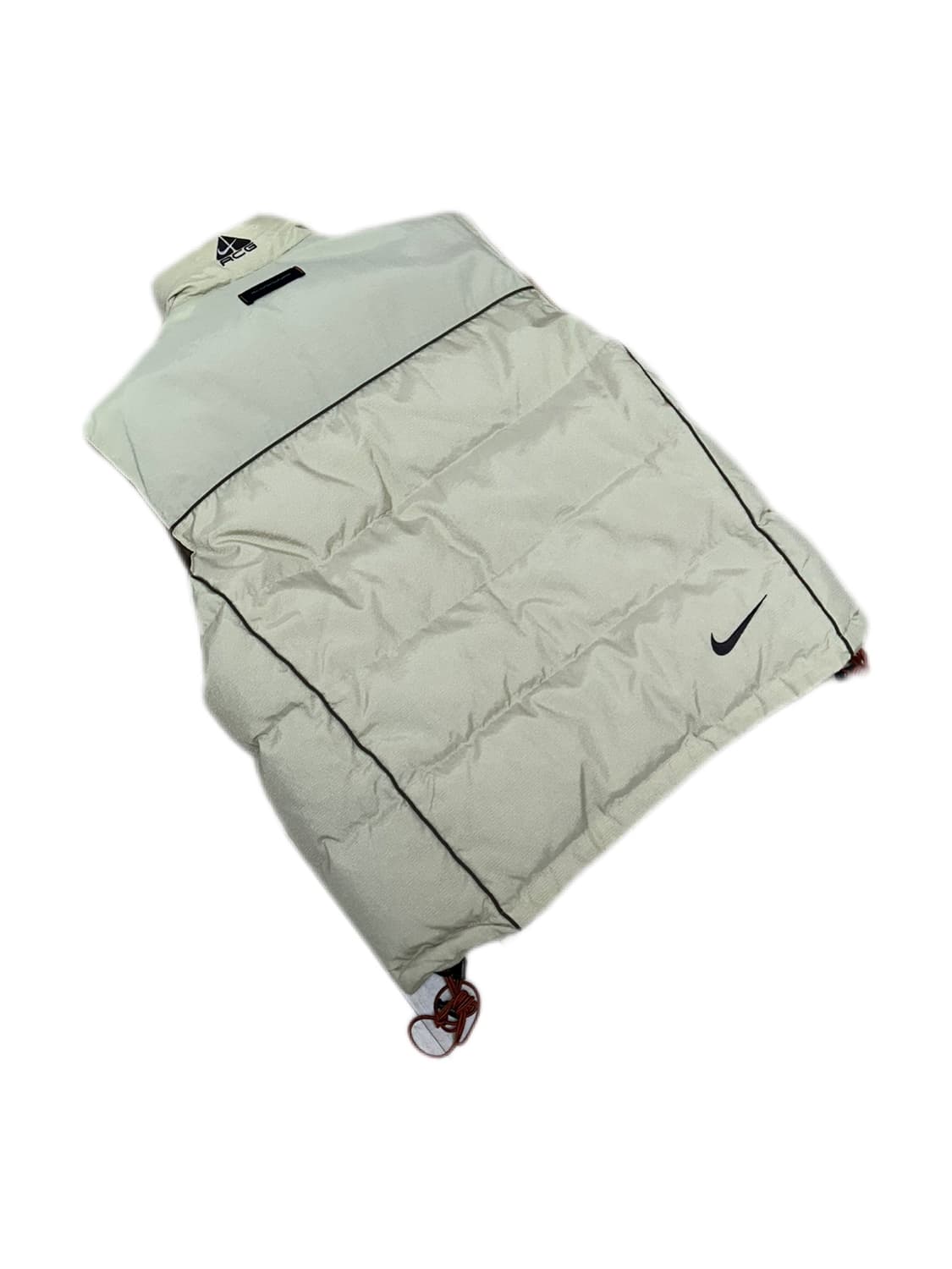 (드라이클리닝 완)나이키 ACG 베이지 구스다운 립스탑 나일론 베스트 상품이미지2